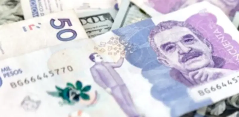 Gobierno prepara decreto para forzar inversiones bancarias en sectores productivos nacionales