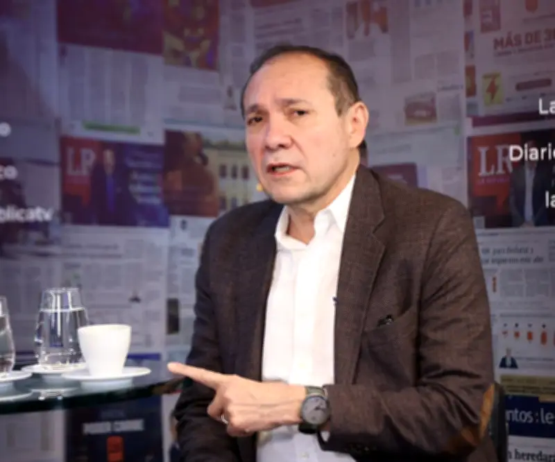 Gobierno y gremios acuerdan mantener incremento del 23,7% en salario mínimo para 2026