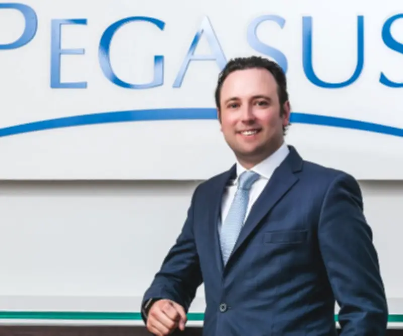 Grupo Pegasus refinancia $150.000 millones para expandir su red de viviendas para adultos mayores