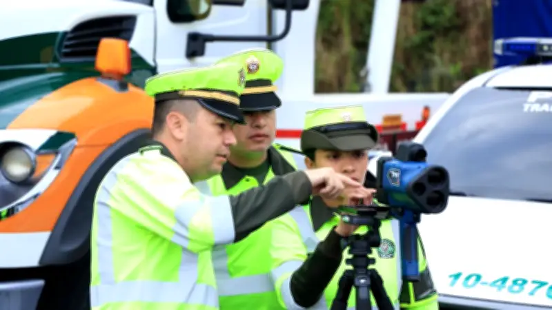 Guía completa para impugnar fotomultas en Medellín: requisitos y trámite de audiencia virtual