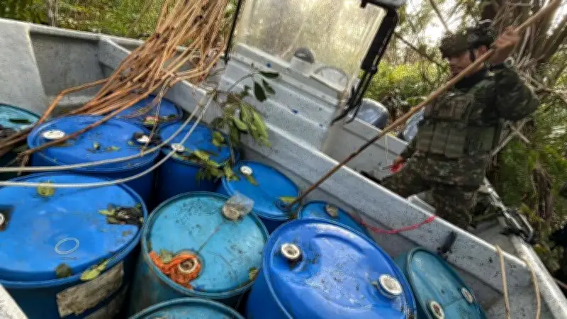 Hallan 10.000 galones de gasolina del Clan del Golfo para fabricar drogas en Urabá