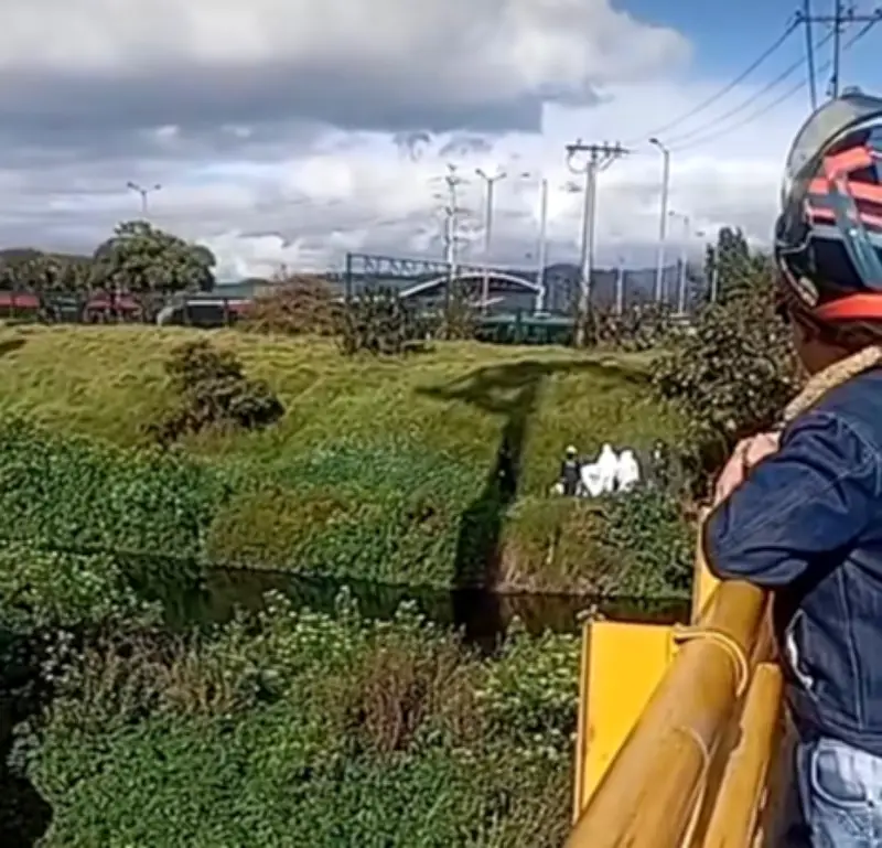 Hallan cuerpo sin vida en caño cerca del Portal Tunal en Bogotá