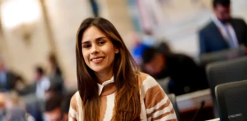 Hijo de congresista colombiana será liberado tras 20 días detenido en centro migratorio de EE.UU.