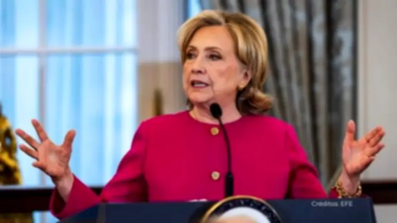 Hillary Clinton niega ante comité del Congreso cualquier vínculo con Jeffrey Epstein