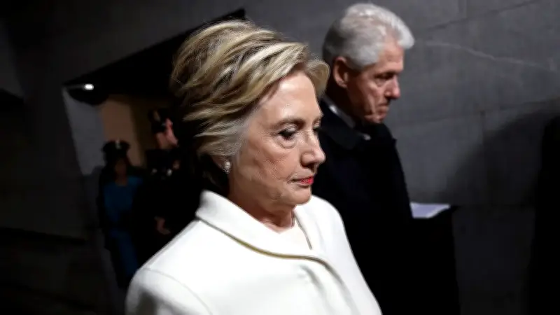 Hillary Clinton niega ante el Congreso conocer a Epstein o sus delitos sexuales