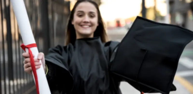 Icetex ofrece 10 becas para maestrías en Barcelona con descuentos de hasta el 60% en matrícula