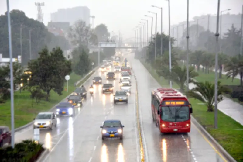 Ideam alerta sobre lluvias intensas, deslizamientos e incendios forestales en Colombia