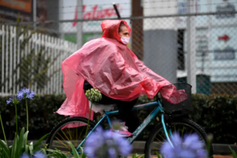 Ideam pronostica lluvias sectorizadas en Bogotá y alertas en 456 municipios