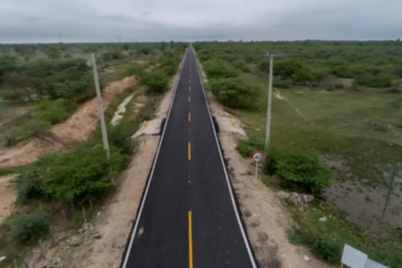 Inauguran vía de 11,5 km que conecta comunidades rurales del Cesar con el progreso