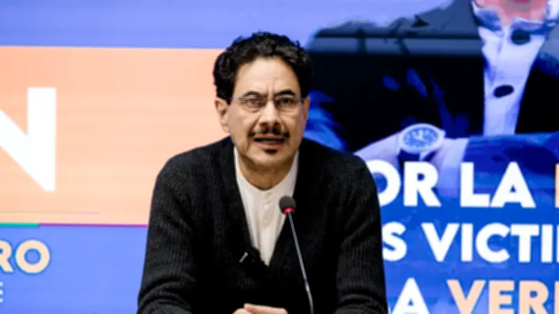 Iván Cepeda convoca a movilización social tras suspensión del salario mínimo por Consejo de Estado