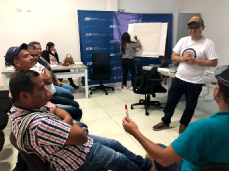 JEP enfrenta denuncias por obstaculizar participación de víctimas militares secuestradas por las Farc