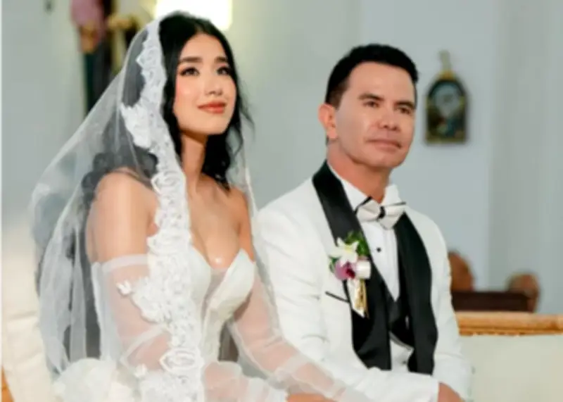 Jhonny Rivera revela por qué llegó tarde a su boda: dejó las llaves dentro de su camioneta blindada
