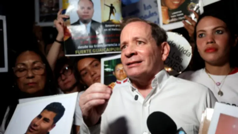 Juan Pablo Guanipa sale de prisión pero queda bajo arresto domiciliario en Venezuela