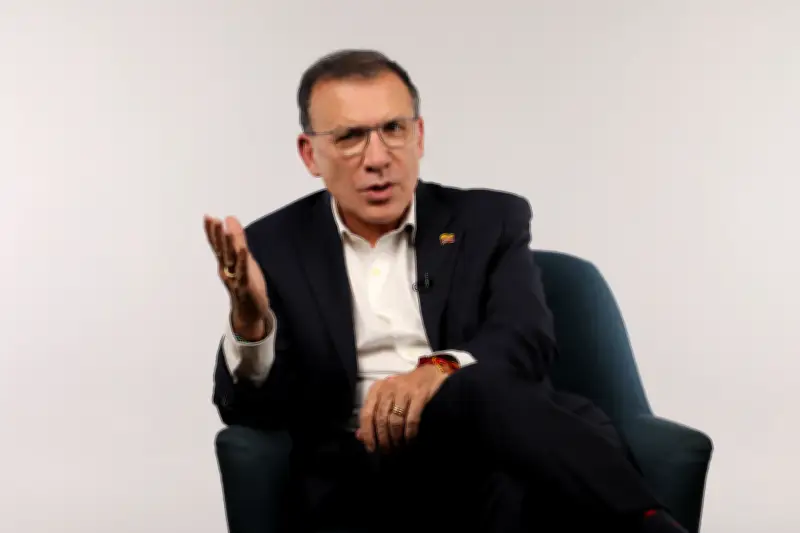 Julio César Londoño: Lo mejor para Roy Barreras es dar un paso al costado y apoyar a Cepeda