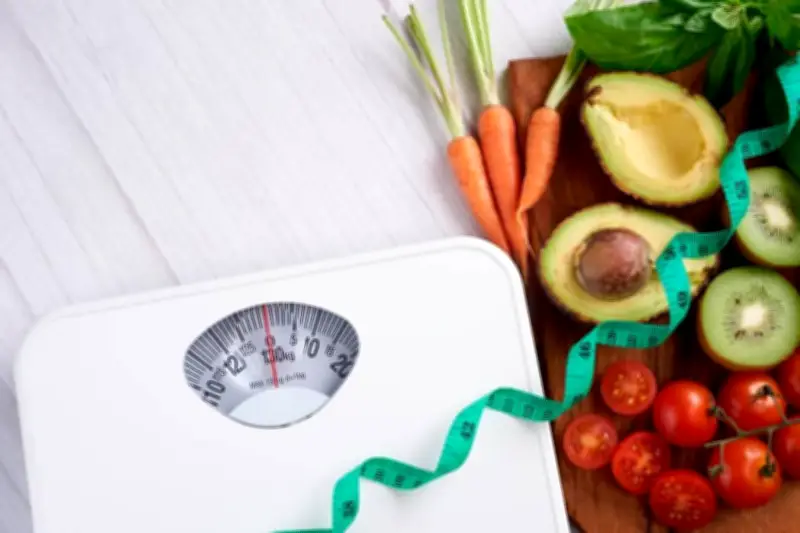 La ciencia desmiente el ayuno intermitente: no es mejor que dieta tradicional para perder peso