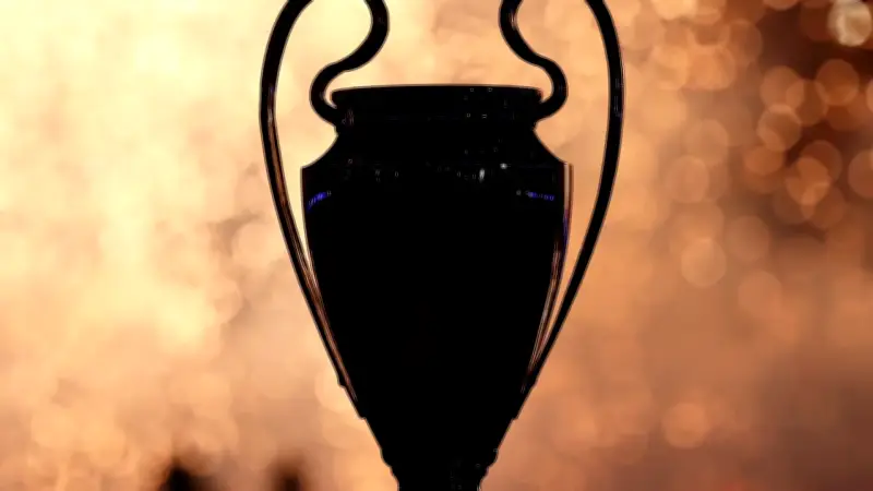 La IA Predice la Final de la Champions League 2025-26: Arsenal y Barcelona, Según Google