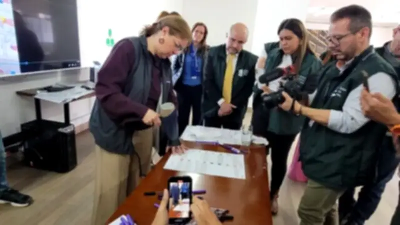 La Registraduría demuestra que los esferos electorales no se borran con pruebas extremas