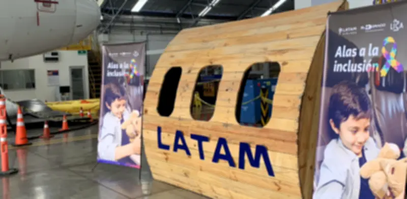 Latam Airlines Colombia realiza práctica de embarque inclusiva para personas con autismo