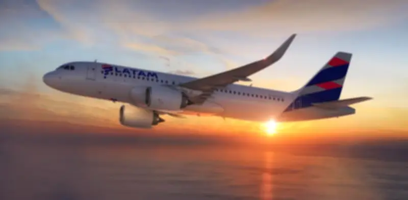 Latam Airlines reactiva ruta Bogotá-Caracas con vuelos diarios desde abril