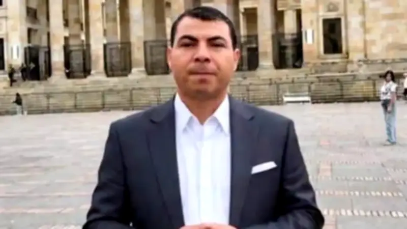 Liberan a candidato conservador Andrés Vásquez tras retención por hombres armados en motocicleta