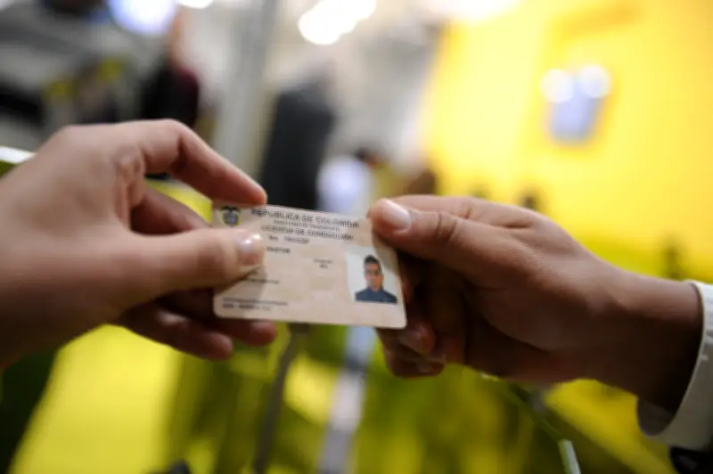 Licencia de conducción en Colombia: 8 categorías y cuándo puede ser suspendida o cancelada