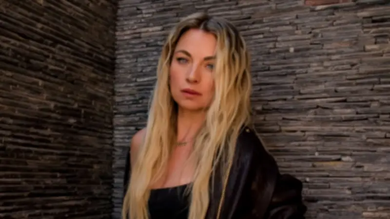 Ludwika Paleta impacta con atrevido vestido en estreno de su nueva película '¿Quieres ser mi novia?'