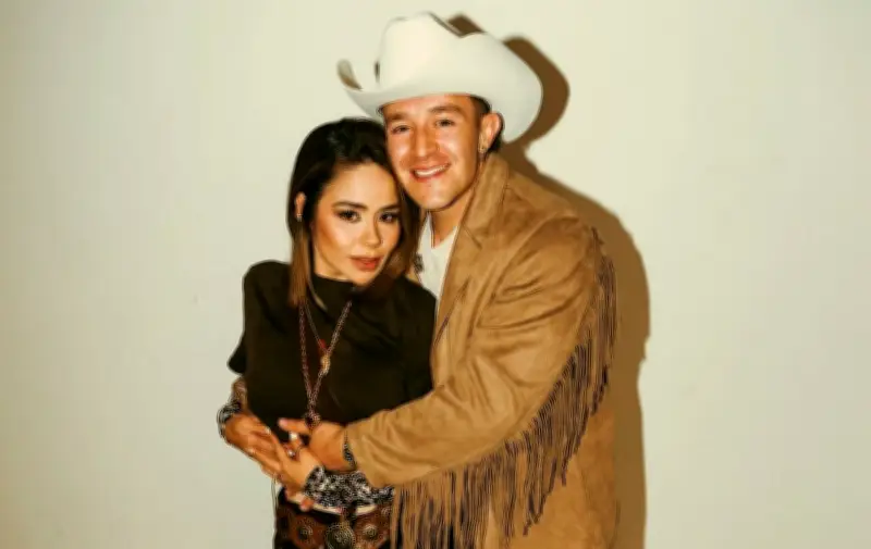 Luis Alfonso sorprende a su esposa con emotiva tercera propuesta de matrimonio