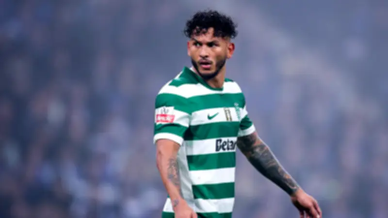 Luis Suárez sufre lesión leve en rodilla y se perderá partido por suspensión