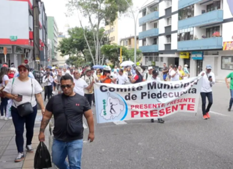 Maestros de Santander anuncian paro de 72 horas por crisis en salud del magisterio