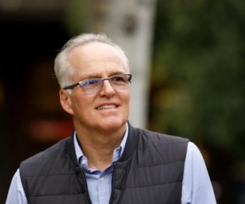 Magnate peruano enfrenta cierre masivo de locales en exclusivo distrito de Lima