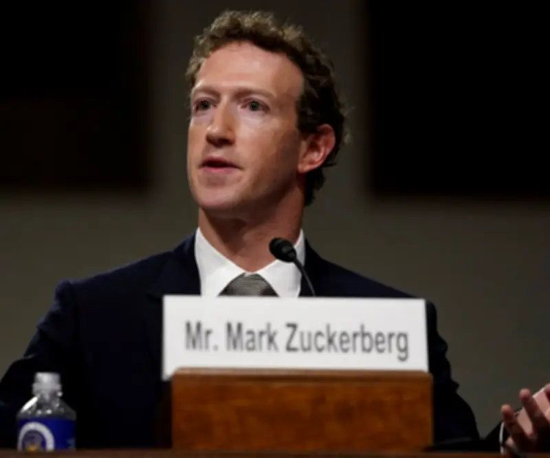 Mark Zuckerberg niega ante tribunal que Meta diseñe para maximizar tiempo de pantalla