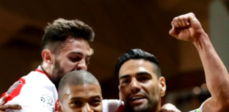 Mbappé rinde homenaje a Falcao en su 40 cumpleaños: 'Siempre agradecido por todo'