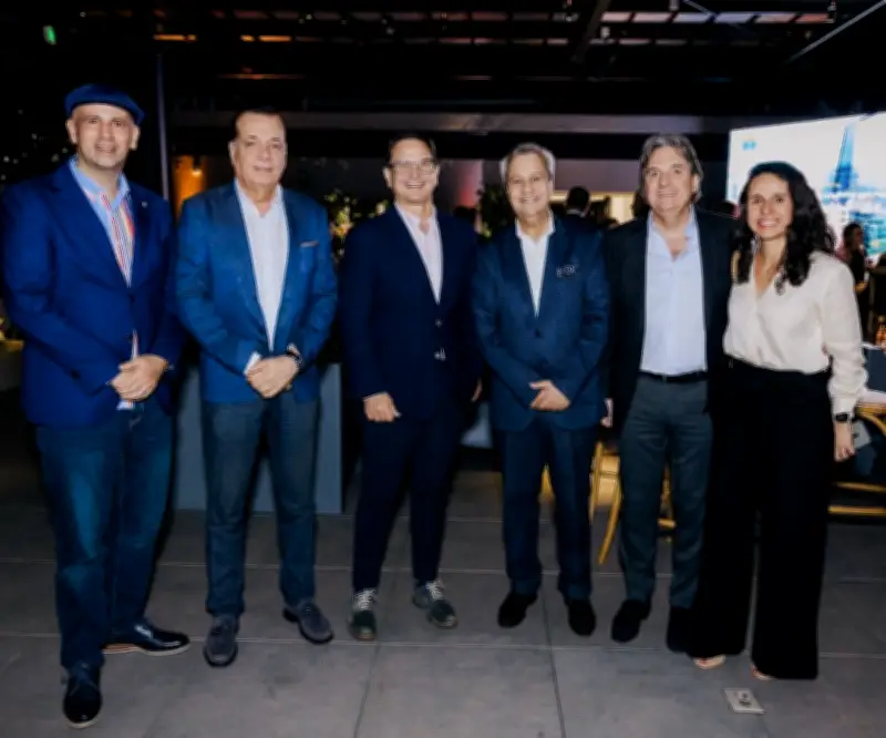 Medellín celebra cierre de tejado del AC Hotels By Marriott con inversión de US$40 millones