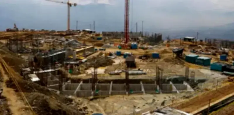 Medellín construye megacárcel al estilo Bukele con tecnología para bloquear extorsiones