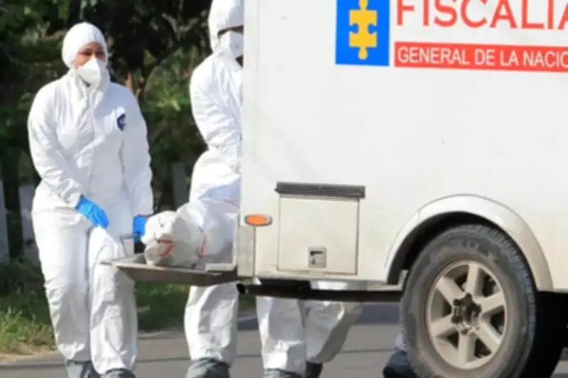 Menor de 17 años asesinado en ataque sicarial en Cali; padre sobrevive herido