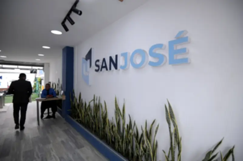 Ministerio de Educación impone vigilancia especial a Fundación San José por irregularidades