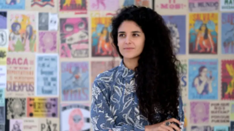 Ministra de las Culturas defiende contratos de su hermano con el Estado por más de 383 millones de pesos