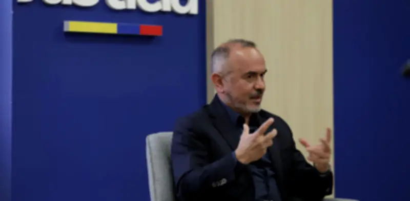 Ministro de Justicia insiste en marcos jurídicos para la paz y analiza ajustes a ley de sometimiento