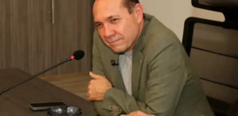 Ministro Sanguino califica como 'nefasta' suspensión del salario mínimo por Consejo de Estado