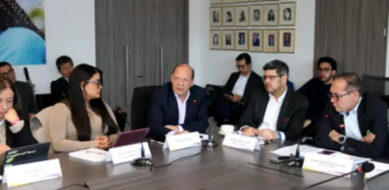 Ministro Sanguino: Empresarios y sindicatos coinciden en mantener aumento del 23% al salario mínimo