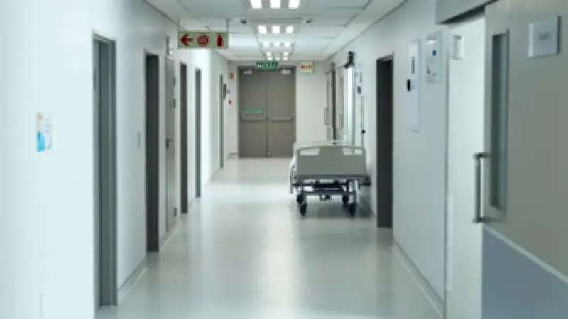 Mujer con discapacidad no puede dejar hospital por falta de enfermera asignada por EPS