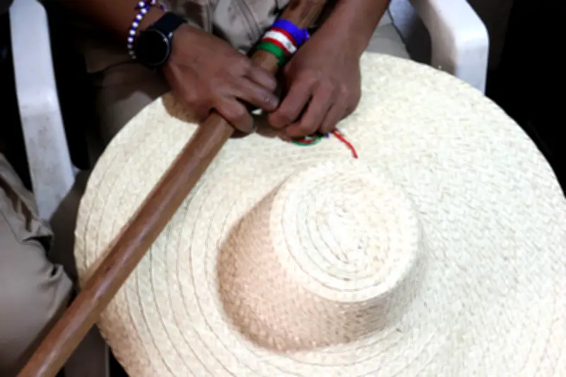 Mujeres afro crean primera guardia urbana en Cali para combatir violencia en Llano Verde