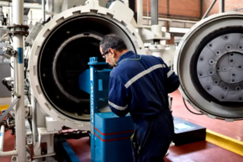 México reduce jornada laboral a 40 horas semanales; Colombia ya implementa cambios similares