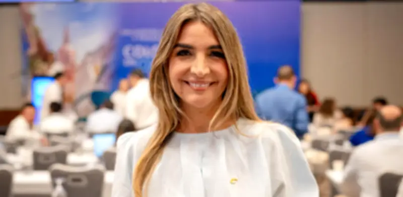 Nadia Blel, candidata conservadora al Senado, aboga por un Congreso crítico e independiente