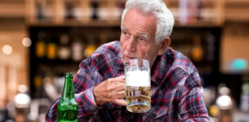 Neurocientífico advierte: abstinencia total de alcohol para mayores de 65 años