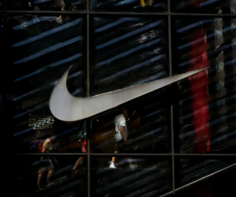 Nike prepara recortes en Converse ante desplome del 30% en ventas y caída de acciones