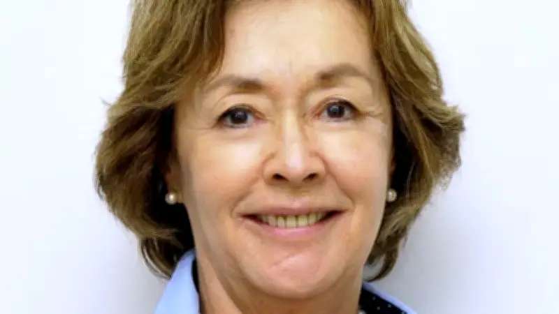 Paciente con cáncer de 77 años sufre 'paseo de la muerte' por convenios rotos del sistema de salud