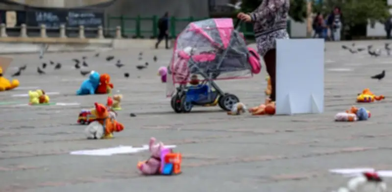 Padrastro abusó de niña de 2 años en Bogotá: madre lo sorprendió y denunció