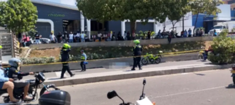 Peatón muere arrollado por tractomula en Avenida Crisanto Luque en Bogotá