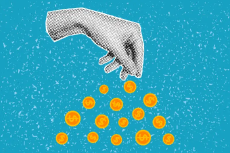 Petro anuncia inversiones forzosas a bancos por incumplir Pacto por el Crédito